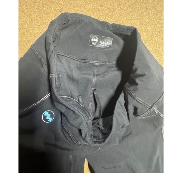 janji Women's Black Athletic Leggings Pockets Size Small $89 - Picture 5 of 8